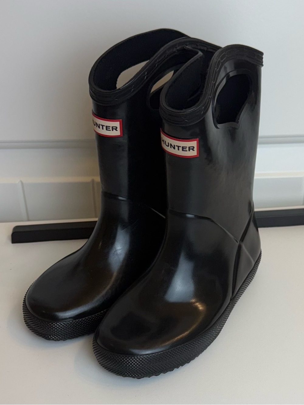 Hunter Kids Black glossy Pull on Rain Boots sz 12